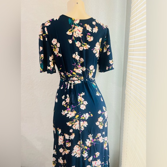 COTTON CANDY FLORAL PRINT DRESS SIZE L GREAT CONDITION - Picture 10 of 14